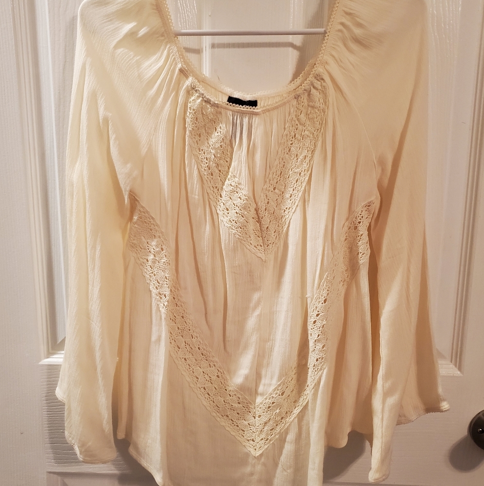 Cream Flowy Blouse Size M